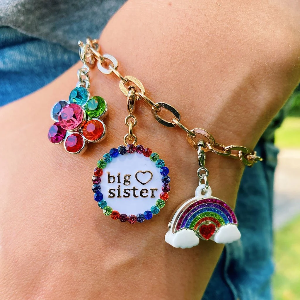 Charm it! - Gold Big Sister Charm - Image 2